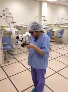Dr.-Sylvia-Pflucker-Implant-Training-in-Brazil